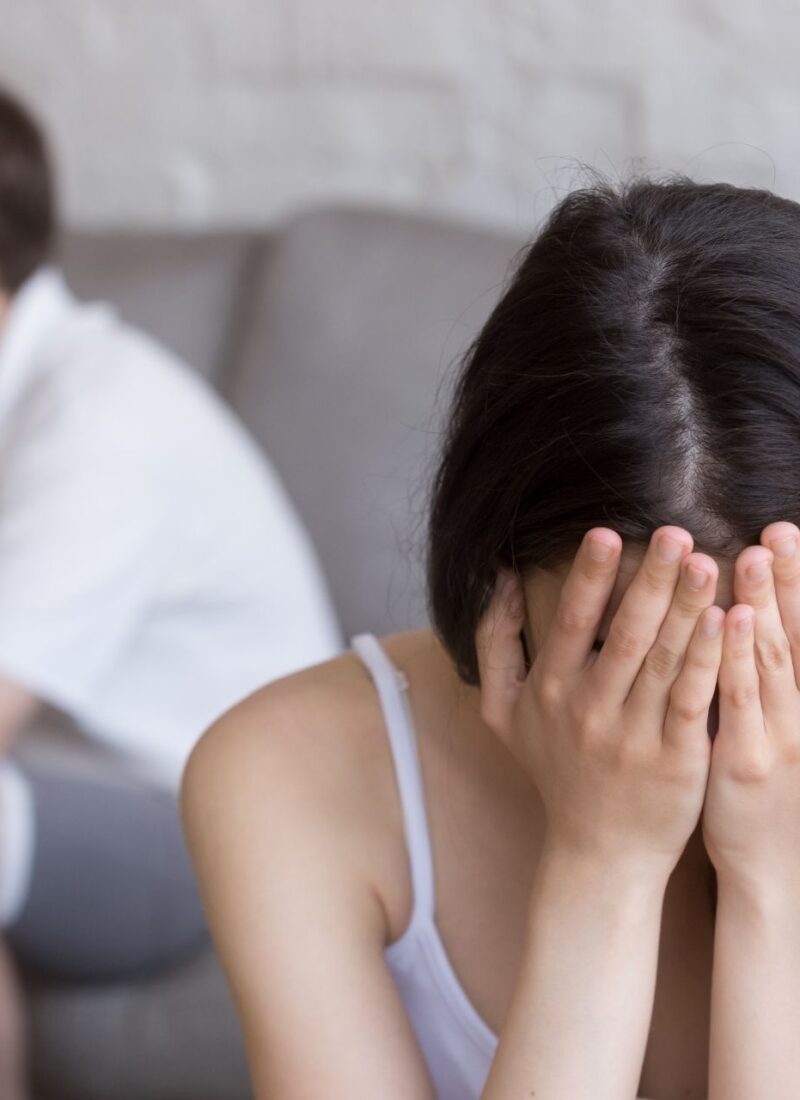 12 Red Flag Signs You Are Dating A Loser