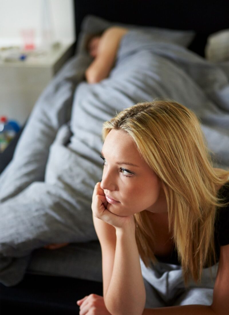 5 Subtle Signs He’s Giving You The Bare Minimum In A Relationship (Even Though You Deserve More)