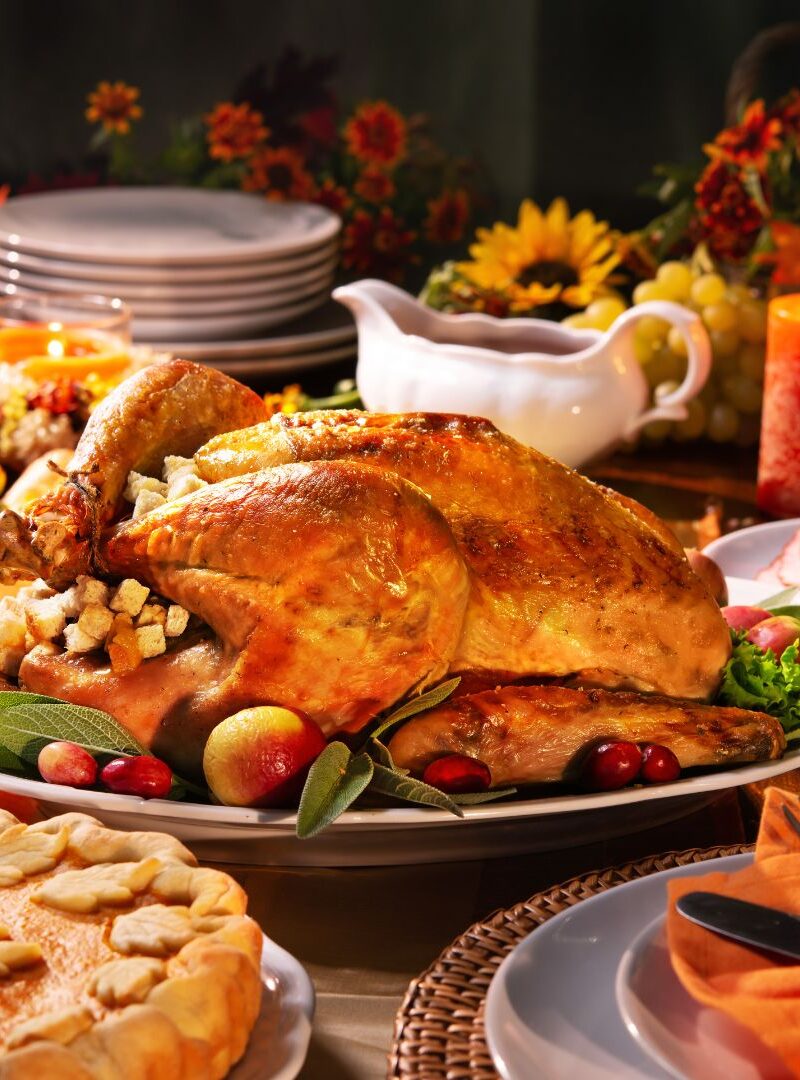 20 Things To Do On Thanksgiving With Your Spouse Other Than Shopping!