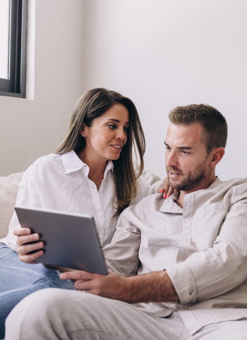How To Make Money As A Couple: 9 Best Side Hustle