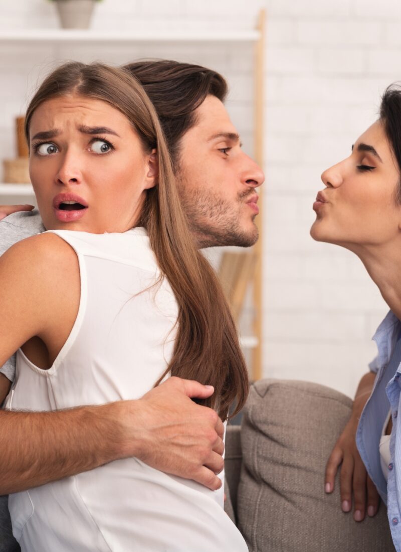 8 Biggest Signs He Cheated And You’re Not Just Being Paranoid!