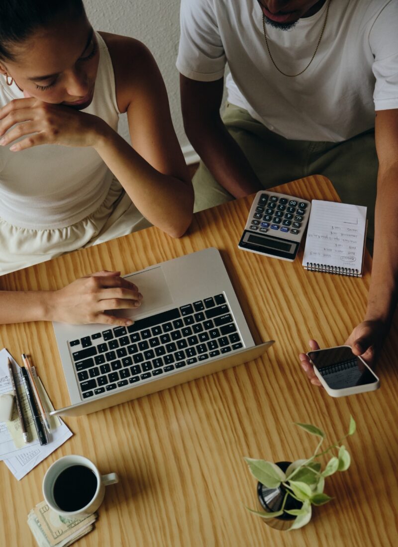 7 Money Habits Of Couples That Never Go Broke