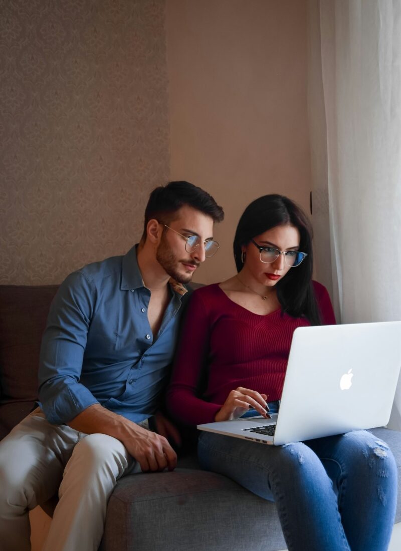 Top 10 ILLEGA# Ways To Make Money Fast For Couples