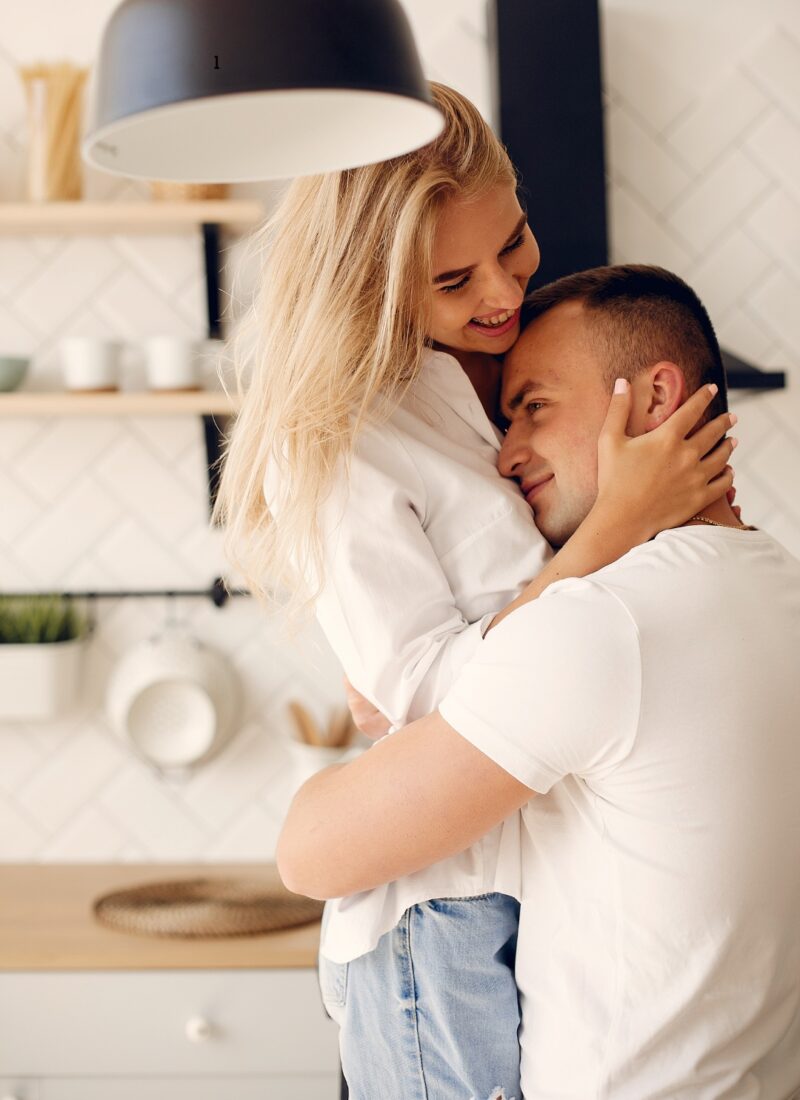 5 Ways To Attract Your Husband To You Again